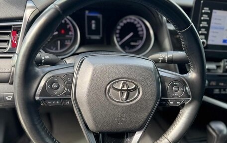 Toyota Camry, 2021 год, 2 500 000 рублей, 13 фотография