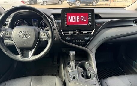 Toyota Camry, 2021 год, 2 500 000 рублей, 15 фотография