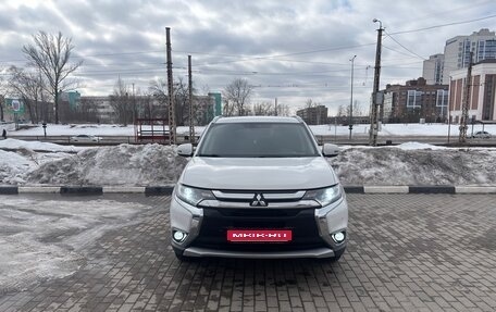 Mitsubishi Outlander III рестайлинг 3, 2015 год, 1 490 000 рублей, 1 фотография