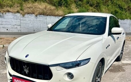 Maserati Levante I, 2017 год, 3 000 000 рублей, 1 фотография
