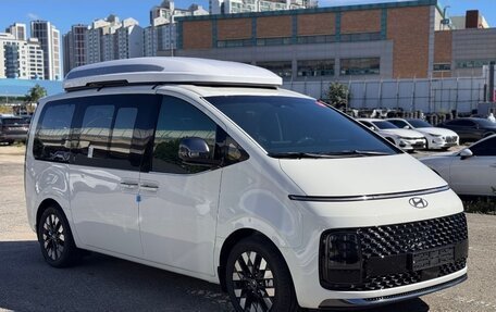 Hyundai Staria, 2025 год, 7 000 000 рублей, 3 фотография