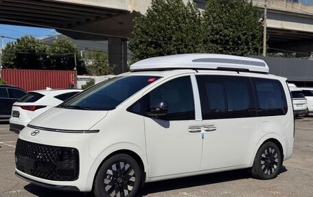 Hyundai Staria, 2025 год, 7 000 000 рублей, 2 фотография