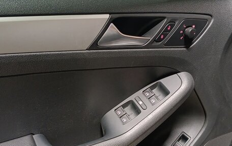 Volkswagen Jetta VI, 2012 год, 780 000 рублей, 12 фотография