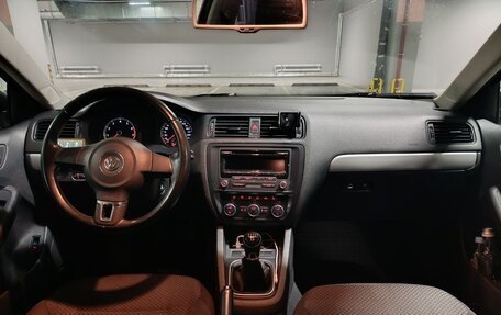 Volkswagen Jetta VI, 2012 год, 780 000 рублей, 13 фотография