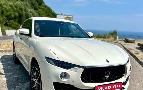 Maserati Levante I, 2017 год, 3 000 000 рублей, 3 фотография