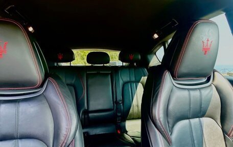 Maserati Levante I, 2017 год, 3 000 000 рублей, 9 фотография