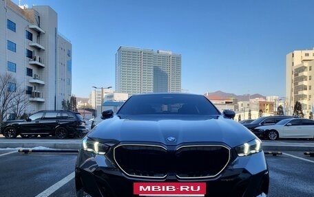 BMW 5 серия, 2025 год, 7 800 000 рублей, 2 фотография