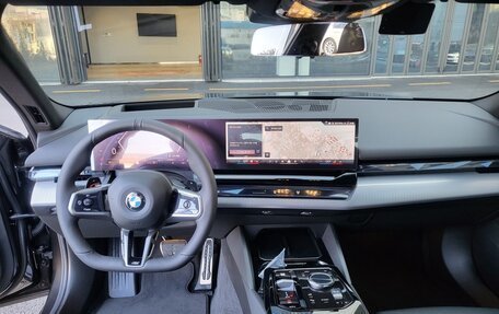 BMW 5 серия, 2025 год, 7 800 000 рублей, 10 фотография