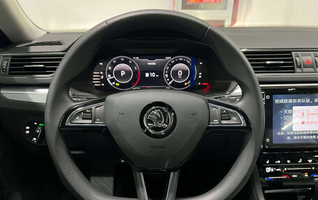 Skoda Superb III рестайлинг, 2025 год, 2 620 000 рублей, 16 фотография