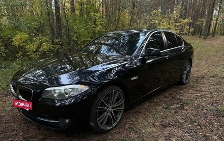 BMW 5 серия, 2011 год, 1 700 000 рублей, 2 фотография