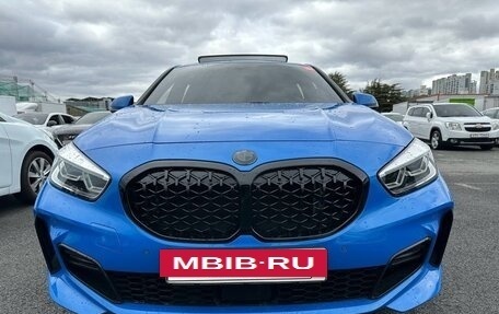 BMW 1 серия, 2019 год, 2 800 000 рублей, 2 фотография