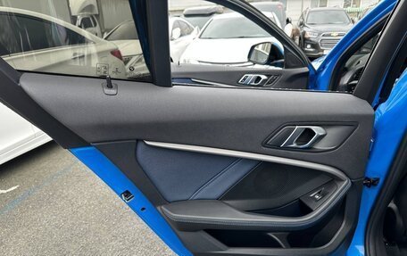 BMW 1 серия, 2019 год, 2 800 000 рублей, 18 фотография