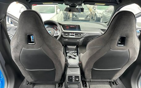 BMW 1 серия, 2019 год, 2 800 000 рублей, 31 фотография