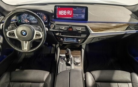 BMW 5 серия, 2022 год, 5 949 000 рублей, 10 фотография