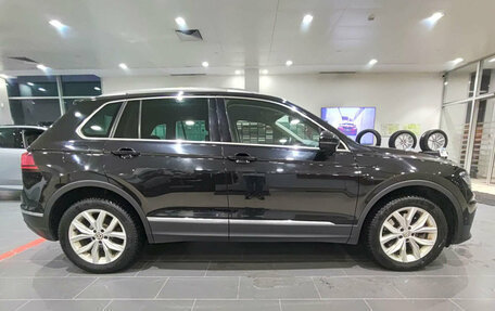 Volkswagen Tiguan II, 2017 год, 2 490 000 рублей, 4 фотография
