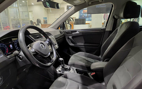 Volkswagen Tiguan II, 2017 год, 2 490 000 рублей, 16 фотография