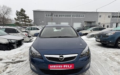 Opel Astra J, 2011 год, 600 000 рублей, 5 фотография