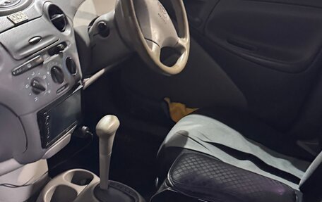 Toyota Platz, 2000 год, 350 000 рублей, 7 фотография