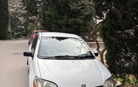 Toyota Platz, 2000 год, 350 000 рублей, 3 фотография