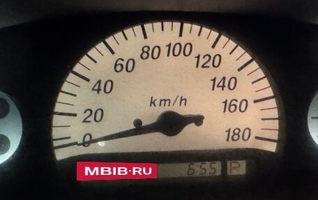 Toyota Platz, 2000 год, 350 000 рублей, 10 фотография