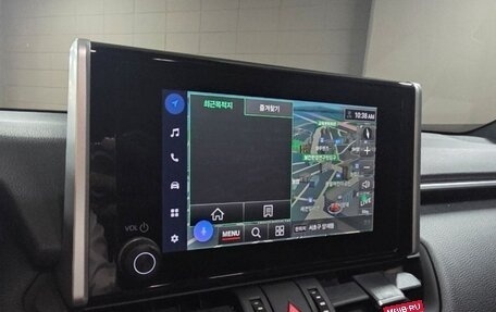 Toyota RAV4, 2024 год, 4 800 000 рублей, 13 фотография