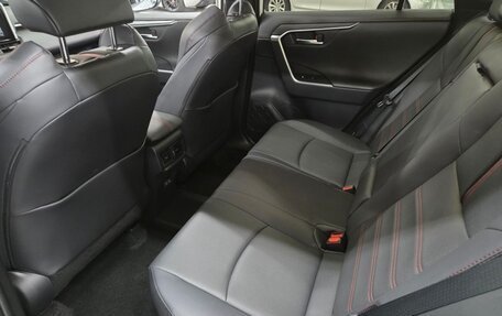 Toyota RAV4, 2024 год, 4 780 000 рублей, 14 фотография