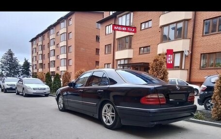 Mercedes-Benz E-Класс, 1997 год, 400 000 рублей, 2 фотография