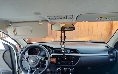 KIA Rio IV, 2017 год, 900 000 рублей, 9 фотография