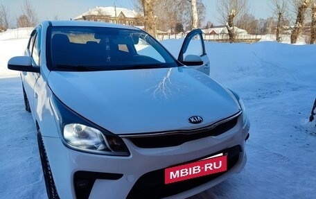 KIA Rio IV, 2017 год, 900 000 рублей, 8 фотография