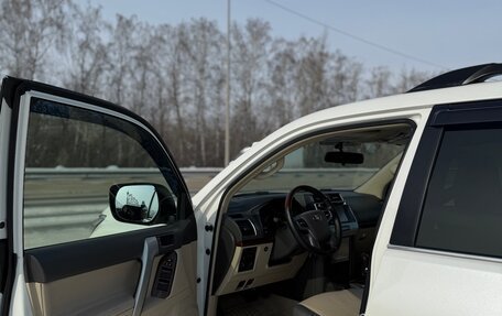 Toyota Land Cruiser Prado 150 рестайлинг 2, 2019 год, 7 300 000 рублей, 11 фотография