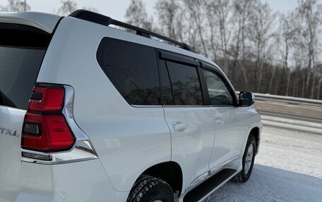 Toyota Land Cruiser Prado 150 рестайлинг 2, 2019 год, 7 300 000 рублей, 3 фотография