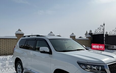 Toyota Land Cruiser Prado 150 рестайлинг 2, 2019 год, 7 300 000 рублей, 2 фотография