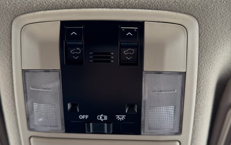 Toyota Land Cruiser Prado 150 рестайлинг 2, 2019 год, 7 300 000 рублей, 40 фотография