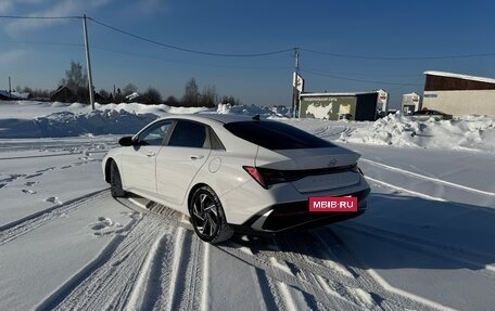 Hyundai Elantra, 2023 год, 2 100 000 рублей, 6 фотография