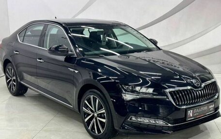 Skoda Superb III рестайлинг, 2025 год, 3 269 000 рублей, 3 фотография