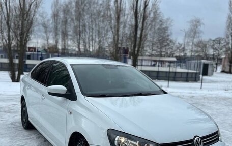 Volkswagen Polo VI (EU Market), 2014 год, 700 000 рублей, 3 фотография