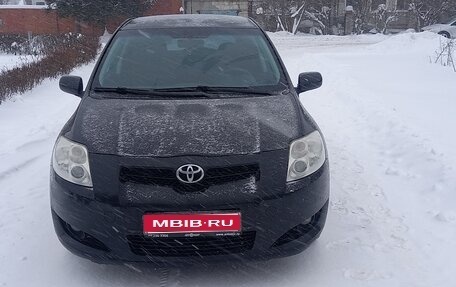Toyota Auris II, 2008 год, 700 000 рублей, 1 фотография