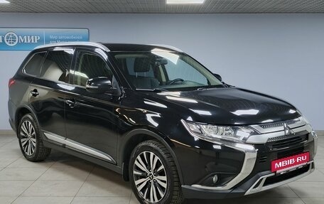 Mitsubishi Outlander III рестайлинг 3, 2019 год, 2 346 000 рублей, 3 фотография