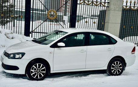 Volkswagen Polo VI (EU Market), 2012 год, 690 000 рублей, 2 фотография