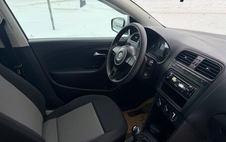 Volkswagen Polo VI (EU Market), 2012 год, 690 000 рублей, 14 фотография