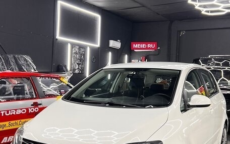 Volkswagen Golf Plus II, 2012 год, 800 000 рублей, 6 фотография