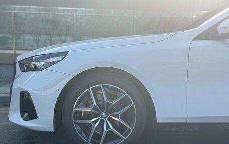 BMW 5 серия, 2025 год, 7 600 000 рублей, 5 фотография