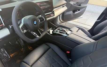 BMW 5 серия, 2025 год, 7 600 000 рублей, 9 фотография