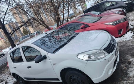 Renault Sandero I, 2011 год, 600 000 рублей, 3 фотография