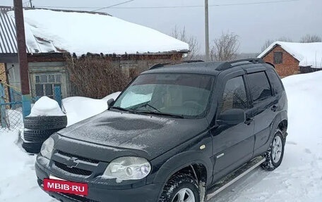 Chevrolet Niva I рестайлинг, 2012 год, 520 000 рублей, 2 фотография