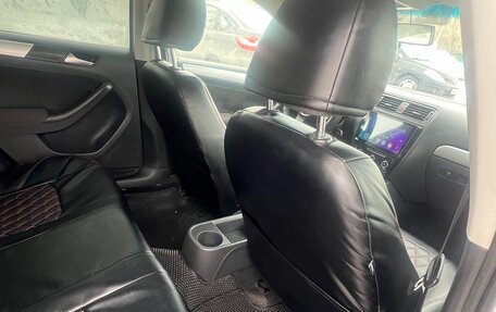 Volkswagen Jetta VI, 2012 год, 930 000 рублей, 10 фотография