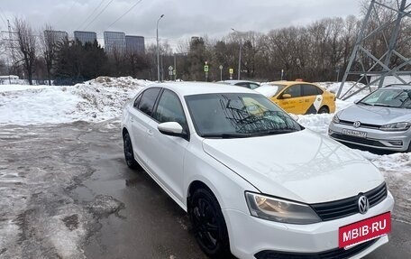 Volkswagen Jetta VI, 2012 год, 930 000 рублей, 3 фотография