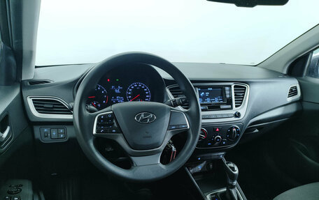 Hyundai Solaris II рестайлинг, 2021 год, 1 721 000 рублей, 11 фотография