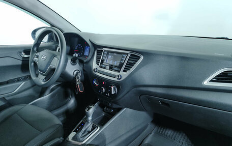 Hyundai Solaris II рестайлинг, 2021 год, 1 721 000 рублей, 10 фотография