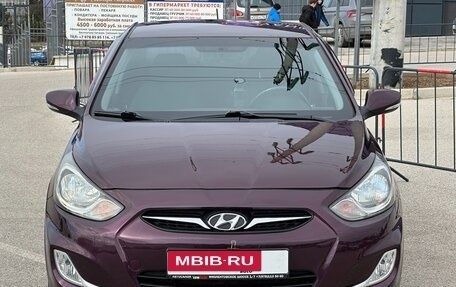 Hyundai Solaris II рестайлинг, 2011 год, 877 000 рублей, 6 фотография